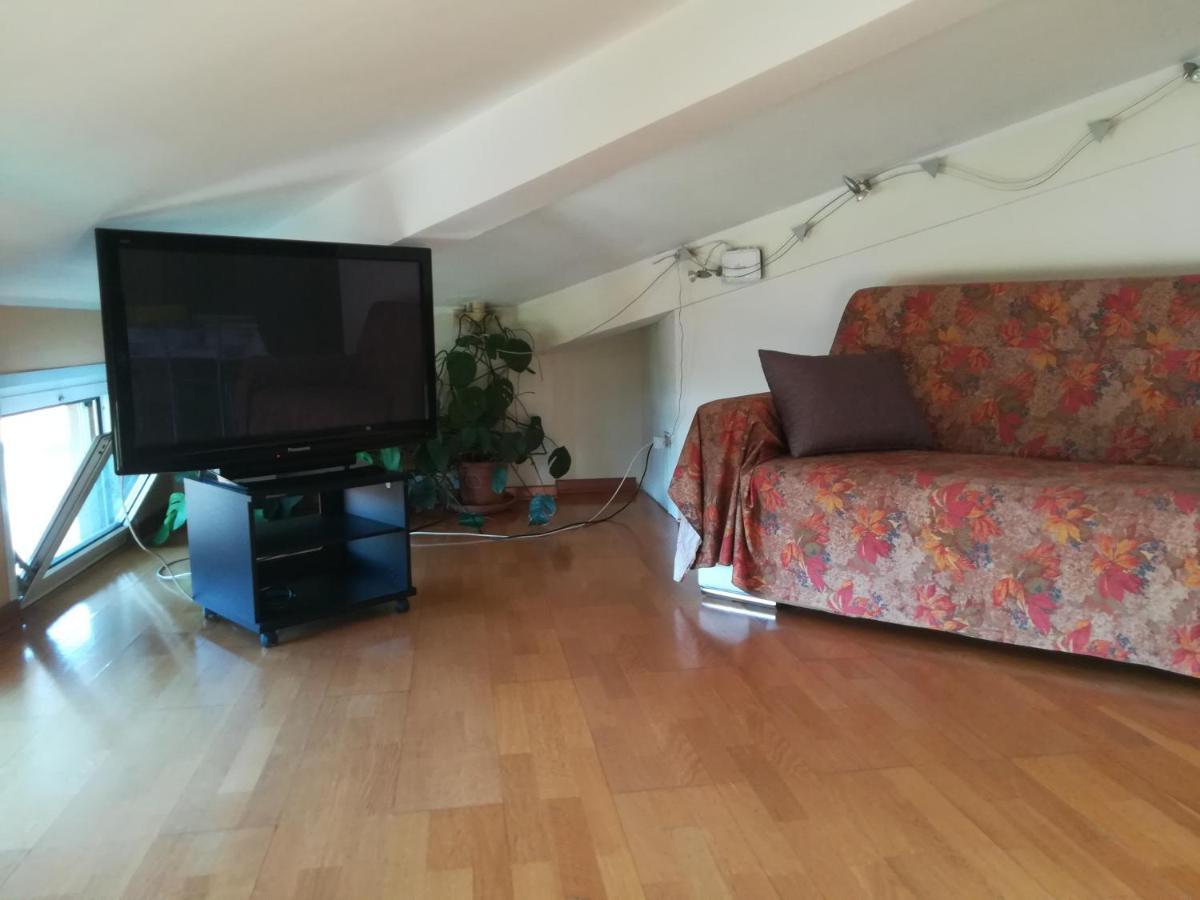 Mansarda Raggio Di Sole Bed & Breakfast Verona Exterior photo